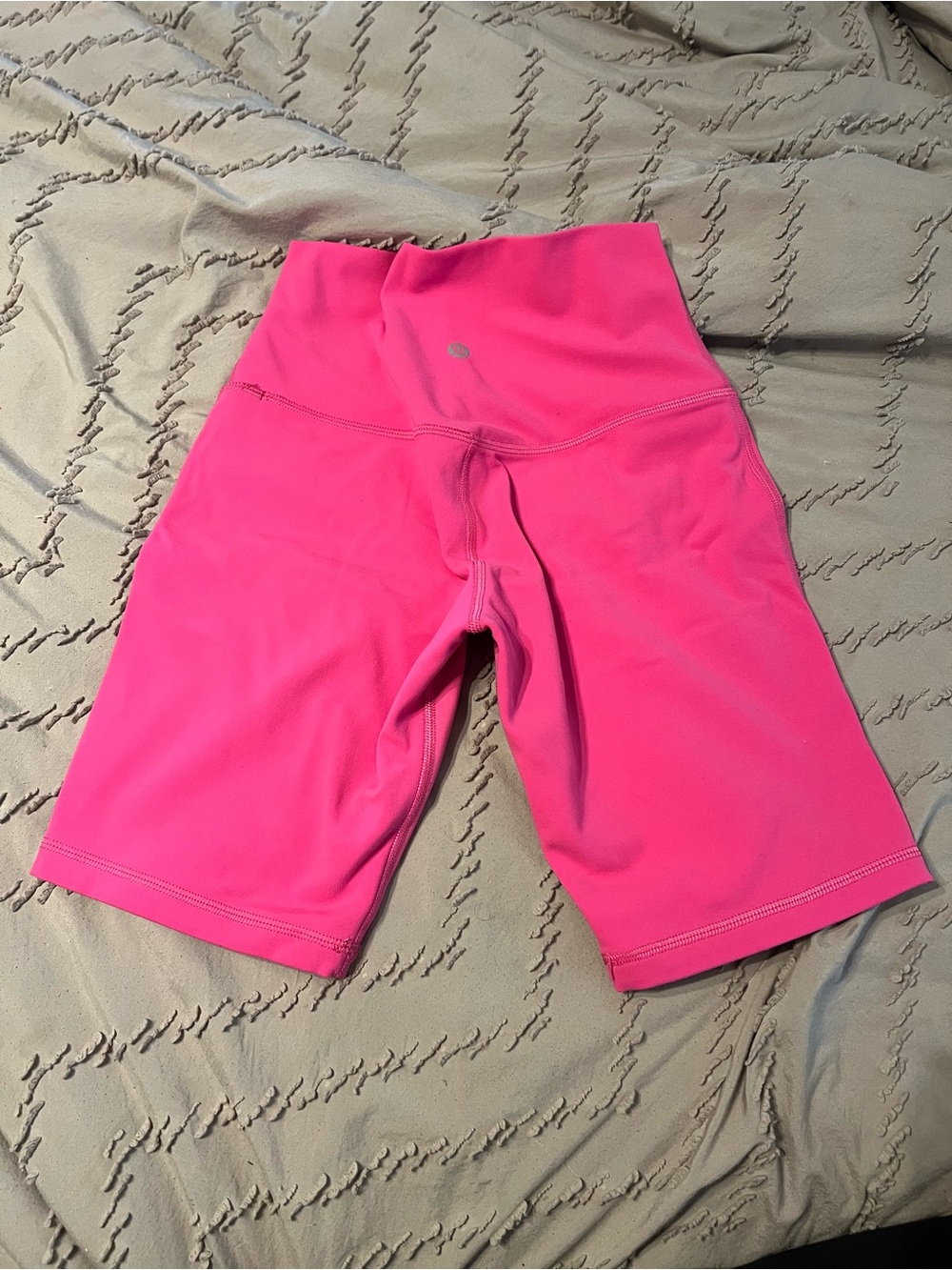 lululemon athletica align shorts 8’ hot pink